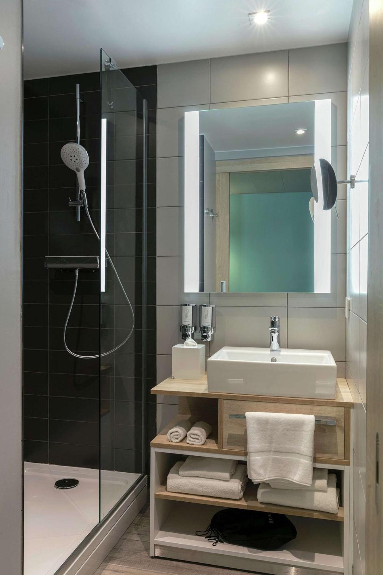 Hampton By Hilton Paris Clichy Hotell Eksteriør bilde